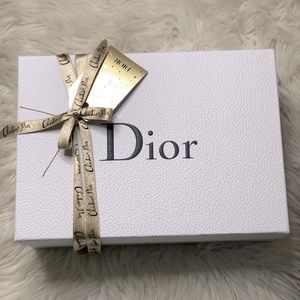 Dior gift box and wrapping